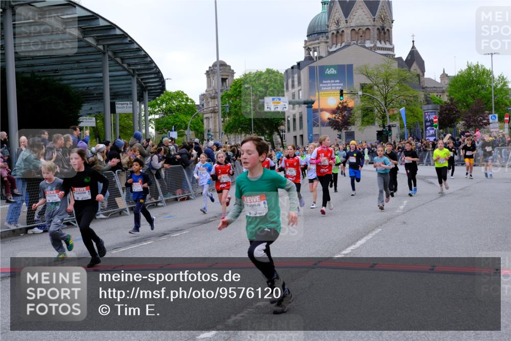 25.04.2026 - Das Zehntel Tim E. http://msf.ph/oto/9576120 25.04.2026 10:55:49 Ziel 5226, 5229, 5257, 5319, 5322, 5325, 5326, 5342, 5507, 5511, 5513, 5576, 5741, 5872, 5978, 6014, 6074, 6093, 6189, 6224, 6385, 6429, 6663, 6713, 6886, 6989, 7005, 7131, 7250, 7267, 7288, 7319, 7468, 7592, 7702, 7712, 7715, 7801, 7803, 7827, 7903, 8007 meine-sportfotos.de