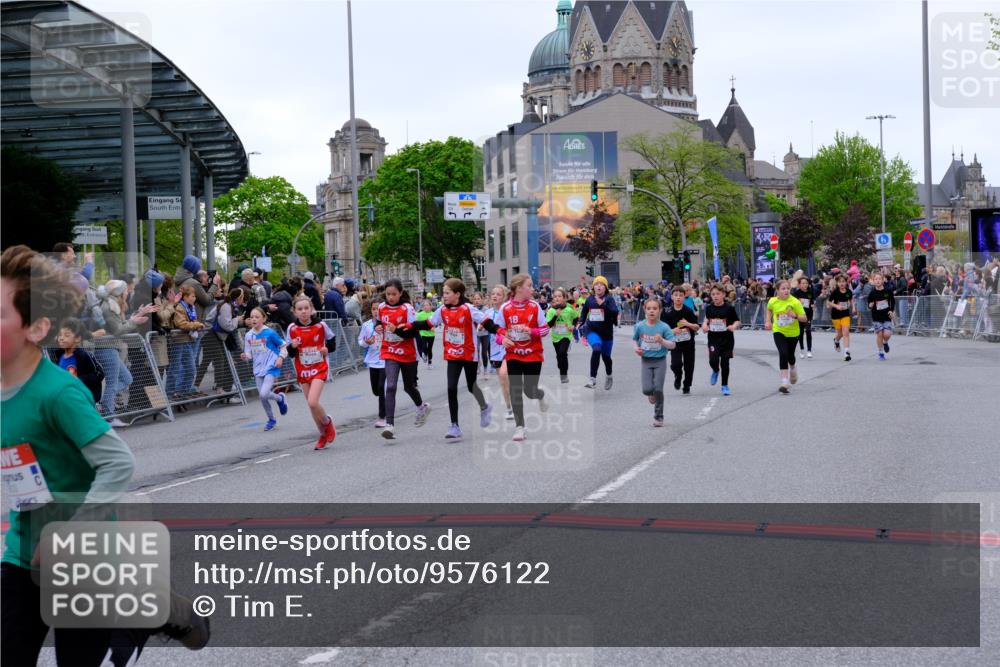 25.04.2026 - Das Zehntel Tim E. http://msf.ph/oto/9576122 25.04.2026 10:55:49 Ziel 5226, 5229, 5257, 5319, 5322, 5325, 5326, 5342, 5507, 5511, 5513, 5576, 5741, 5872, 5978, 6014, 6074, 6093, 6189, 6224, 6385, 6429, 6663, 6713, 6886, 6989, 7005, 7131, 7250, 7267, 7288, 7319, 7468, 7592, 7702, 7712, 7715, 7801, 7803, 7827, 7903, 8007 meine-sportfotos.de