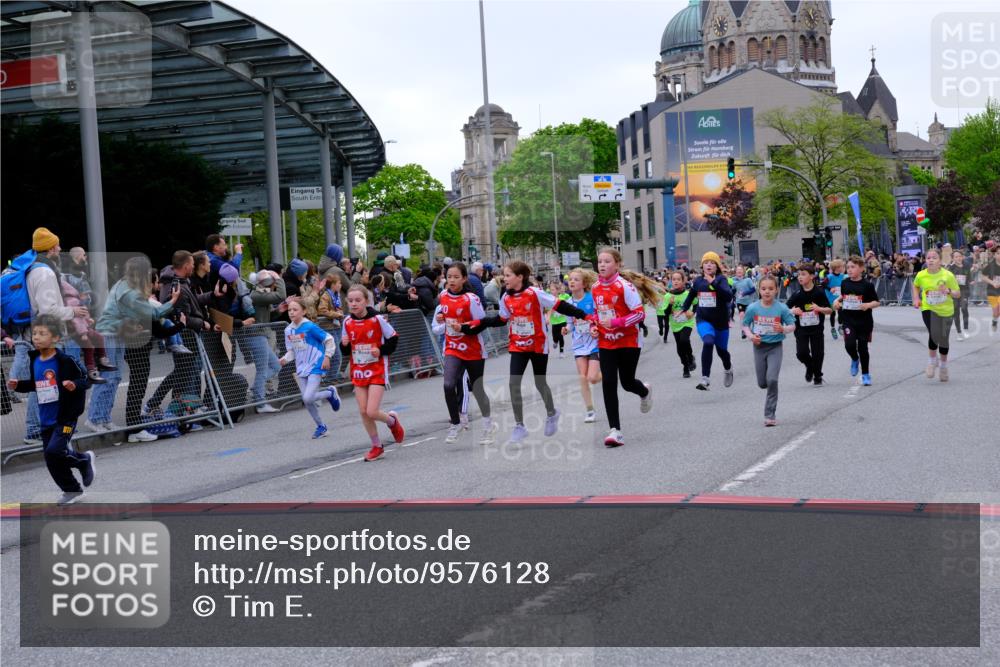 25.04.2026 - Das Zehntel Tim E. http://msf.ph/oto/9576128 25.04.2026 10:55:50 Ziel 5226, 5229, 5257, 5319, 5322, 5325, 5326, 5342, 5495, 5505, 5507, 5511, 5513, 5576, 5644, 5741, 5872, 6014, 6093, 6189, 6224, 6385, 6429, 6663, 6713, 6989, 7005, 7131, 7250, 7267, 7288, 7319, 7468, 7592, 7702, 7712, 7715, 7801, 7803, 7827 meine-sportfotos.de