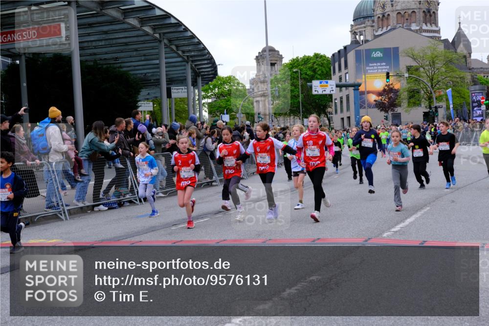 25.04.2026 - Das Zehntel Tim E. http://msf.ph/oto/9576131 25.04.2026 10:55:50 Ziel 5226, 5229, 5257, 5319, 5322, 5325, 5326, 5342, 5495, 5505, 5507, 5511, 5513, 5576, 5644, 5741, 5872, 6014, 6093, 6189, 6224, 6385, 6429, 6663, 6713, 6989, 7005, 7131, 7250, 7267, 7288, 7319, 7468, 7592, 7702, 7712, 7715, 7801, 7803, 7827 meine-sportfotos.de