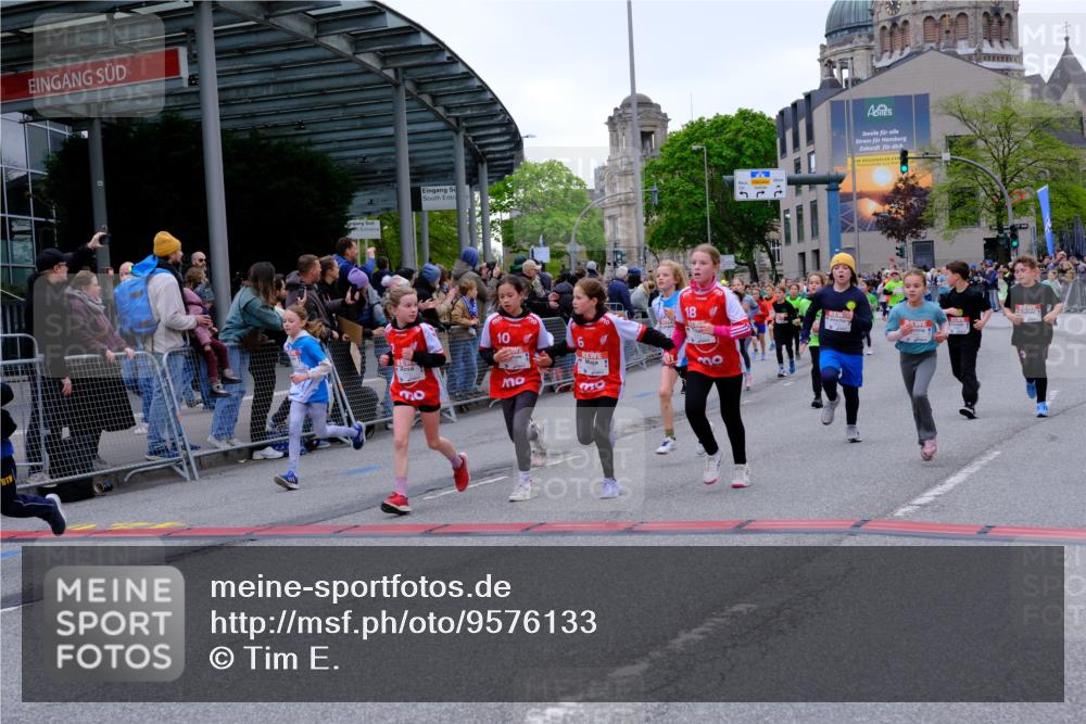 25.04.2026 - Das Zehntel Tim E. http://msf.ph/oto/9576133 25.04.2026 10:55:50 Ziel 5226, 5229, 5257, 5319, 5322, 5325, 5326, 5342, 5495, 5505, 5507, 5511, 5513, 5576, 5644, 5741, 5872, 6014, 6093, 6189, 6224, 6385, 6429, 6663, 6713, 6989, 7005, 7131, 7250, 7267, 7288, 7319, 7468, 7592, 7702, 7712, 7715, 7801, 7803, 7827 meine-sportfotos.de