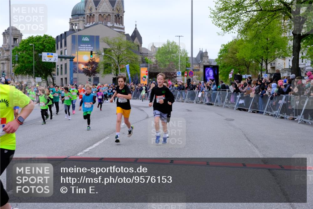 25.04.2026 - Das Zehntel Tim E. http://msf.ph/oto/9576153 25.04.2026 10:55:54 Ziel 5080, 5270, 5319, 5322, 5325, 5326, 5342, 5495, 5505, 5507, 5511, 5513, 5644, 5870, 6011, 6013, 6031, 6189, 6224, 6429, 6663, 6705, 6713, 6989, 7005, 7131, 7250, 7266, 7288, 7309, 7310, 7317, 7319, 7368, 7369, 7389, 7468, 7592, 7638, 7702, 7712, 7715, 7801, 7803, 7827, 7842, 7878, 8066 meine-sportfotos.de