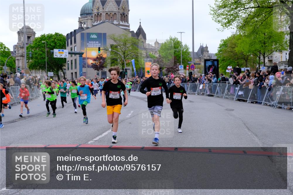 25.04.2026 - Das Zehntel Tim E. http://msf.ph/oto/9576157 25.04.2026 10:55:54 Ziel 5080, 5270, 5319, 5322, 5325, 5326, 5342, 5495, 5505, 5507, 5511, 5513, 5644, 5870, 6011, 6013, 6031, 6189, 6224, 6429, 6663, 6705, 6713, 6989, 7005, 7131, 7250, 7266, 7288, 7309, 7310, 7317, 7319, 7368, 7369, 7389, 7468, 7592, 7638, 7702, 7712, 7715, 7801, 7803, 7827, 7842, 7878, 8066 meine-sportfotos.de