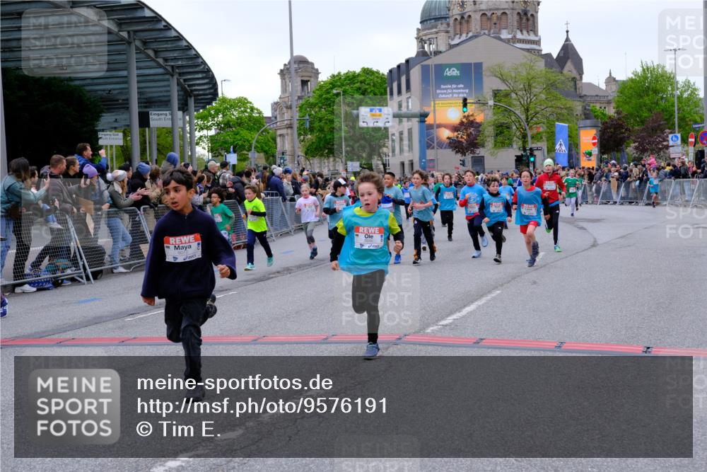 25.04.2026 - Das Zehntel Tim E. http://msf.ph/oto/9576191 25.04.2026 10:56:01 Ziel 5080, 5156, 5161, 5167, 5270, 5412, 5495, 5505, 5507, 5511, 5585, 5644, 5646, 5692, 5711, 5783, 5784, 5870, 6011, 6013, 6031, 6475, 6702, 6705, 6713, 6842, 6875, 6918, 7074, 7131, 7203, 7226, 7266, 7309, 7310, 7317, 7368, 7369, 7389, 7498, 7552, 7555, 7592, 7638, 7821, 7842, 7878, 7943, 8012, 8028, 8066 meine-sportfotos.de