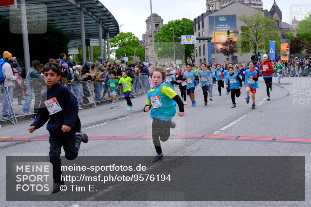 25.04.2026 - Das Zehntel Tim E. http://msf.ph/oto/9576194 25.04.2026 10:56:01 Ziel 5080, 5156, 5161, 5167, 5270, 5412, 5495, 5505, 5507, 5511, 5585, 5644, 5646, 5692, 5711, 5783, 5784, 5870, 6011, 6013, 6031, 6475, 6702, 6705, 6713, 6842, 6875, 6918, 7074, 7131, 7203, 7226, 7266, 7309, 7310, 7317, 7368, 7369, 7389, 7498, 7552, 7555, 7592, 7638, 7821, 7842, 7878, 7943, 8012, 8028, 8066 meine-sportfotos.de