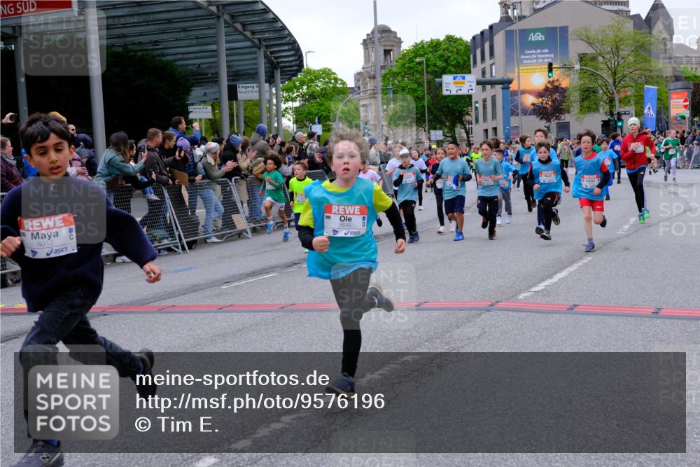 25.04.2026 - Das Zehntel Tim E. http://msf.ph/oto/9576196 25.04.2026 10:56:01 Ziel 5080, 5156, 5161, 5167, 5270, 5412, 5495, 5505, 5507, 5511, 5585, 5644, 5646, 5692, 5711, 5783, 5784, 5870, 6011, 6013, 6031, 6475, 6702, 6705, 6713, 6842, 6875, 6918, 7074, 7131, 7203, 7226, 7266, 7309, 7310, 7317, 7368, 7369, 7389, 7498, 7552, 7555, 7592, 7638, 7821, 7842, 7878, 7943, 8012, 8028, 8066 meine-sportfotos.de