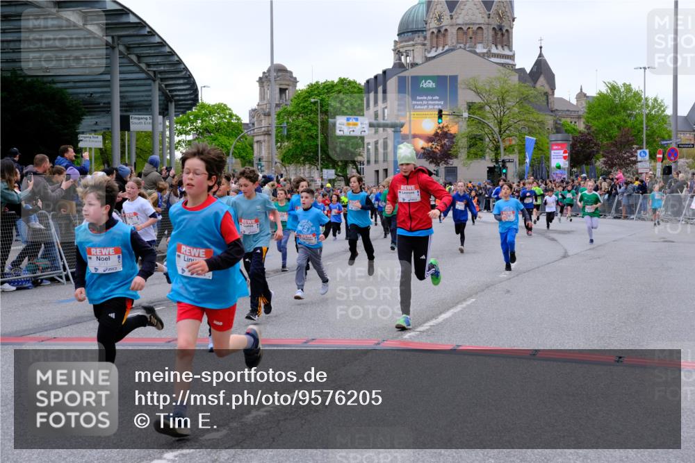 25.04.2026 - Das Zehntel Tim E. http://msf.ph/oto/9576205 25.04.2026 10:56:03 Ziel 5080, 5156, 5161, 5167, 5270, 5412, 5426, 5449, 5585, 5646, 5692, 5711, 5783, 5784, 5870, 5896, 6011, 6013, 6031, 6475, 6506, 6702, 6705, 6735, 6761, 6842, 6875, 6918, 7074, 7203, 7226, 7266, 7309, 7310, 7317, 7363, 7368, 7369, 7389, 7498, 7508, 7552, 7555, 7638, 7818, 7821, 7842, 7878, 7943, 7978, 8012, 8028, 8066 meine-sportfotos.de
