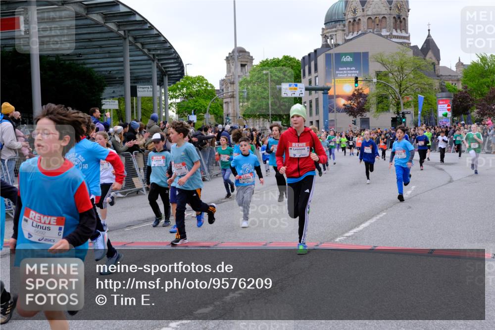 25.04.2026 - Das Zehntel Tim E. http://msf.ph/oto/9576209 25.04.2026 10:56:03 Ziel 5080, 5156, 5161, 5167, 5270, 5412, 5426, 5449, 5585, 5646, 5692, 5711, 5783, 5784, 5870, 5896, 6011, 6013, 6031, 6475, 6506, 6702, 6705, 6735, 6761, 6842, 6875, 6918, 7074, 7203, 7226, 7266, 7309, 7310, 7317, 7363, 7368, 7369, 7389, 7498, 7508, 7552, 7555, 7638, 7818, 7821, 7842, 7878, 7943, 7978, 8012, 8028, 8066 meine-sportfotos.de