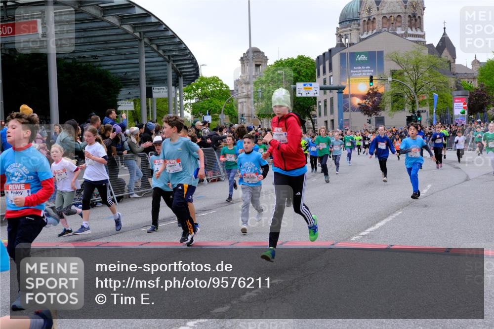 25.04.2026 - Das Zehntel Tim E. http://msf.ph/oto/9576211 25.04.2026 10:56:03 Ziel 5080, 5156, 5161, 5167, 5270, 5412, 5426, 5449, 5585, 5646, 5692, 5711, 5783, 5784, 5870, 5896, 6011, 6013, 6031, 6475, 6506, 6702, 6705, 6735, 6761, 6842, 6875, 6918, 7074, 7203, 7226, 7266, 7309, 7310, 7317, 7363, 7368, 7369, 7389, 7498, 7508, 7552, 7555, 7638, 7818, 7821, 7842, 7878, 7943, 7978, 8012, 8028, 8066 meine-sportfotos.de