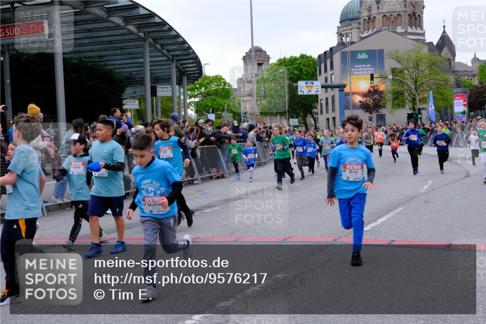 25.04.2026 - Das Zehntel Tim E. http://msf.ph/oto/9576217 25.04.2026 10:56:05 Ziel 5017, 5080, 5156, 5161, 5167, 5270, 5412, 5426, 5449, 5585, 5646, 5692, 5711, 5783, 5784, 5870, 5896, 5904, 6085, 6164, 6293, 6307, 6475, 6506, 6702, 6705, 6735, 6761, 6842, 6875, 6918, 6980, 7074, 7203, 7226, 7266, 7326, 7363, 7389, 7498, 7508, 7552, 7555, 7605, 7632, 7638, 7818, 7821, 7842, 7878, 7943, 7978, 8012, 8028, 8066 meine-sportfotos.de