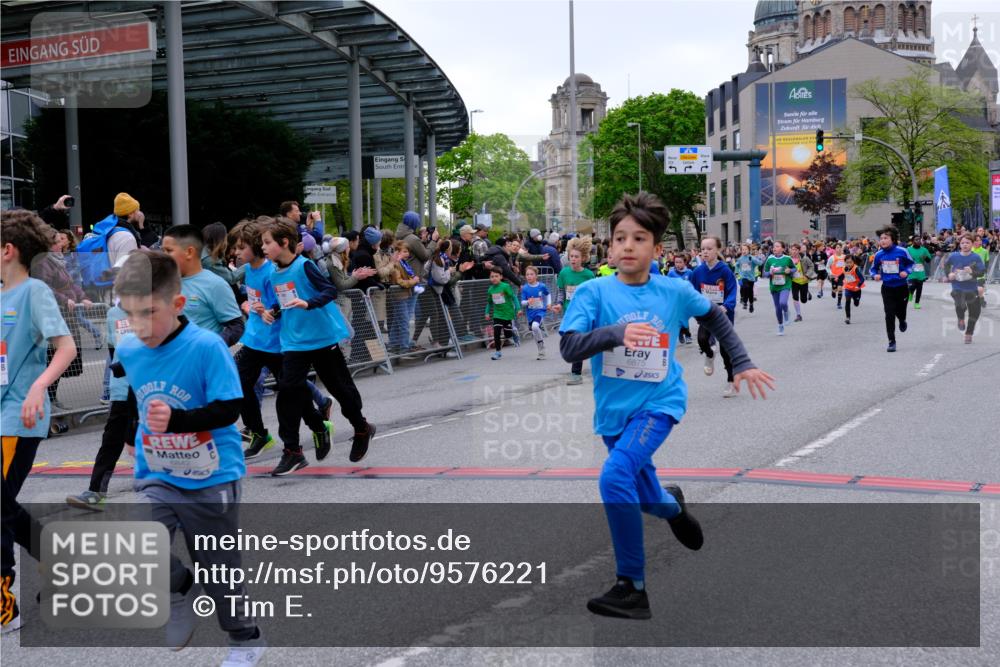 25.04.2026 - Das Zehntel Tim E. http://msf.ph/oto/9576221 25.04.2026 10:56:05 Ziel 5017, 5080, 5156, 5161, 5167, 5270, 5412, 5426, 5449, 5585, 5646, 5692, 5711, 5783, 5784, 5870, 5896, 5904, 6085, 6164, 6293, 6307, 6475, 6506, 6702, 6705, 6735, 6761, 6842, 6875, 6918, 6980, 7074, 7203, 7226, 7266, 7326, 7363, 7389, 7498, 7508, 7552, 7555, 7605, 7632, 7638, 7818, 7821, 7842, 7878, 7943, 7978, 8012, 8028, 8066 meine-sportfotos.de