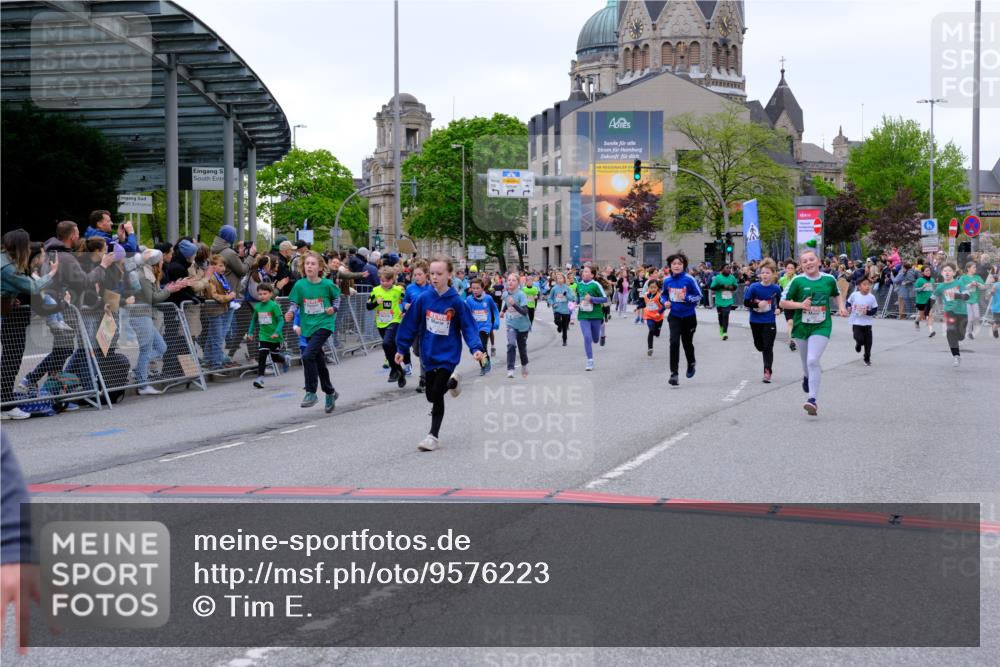 25.04.2026 - Das Zehntel Tim E. http://msf.ph/oto/9576223 25.04.2026 10:56:06 Ziel 5017, 5080, 5156, 5161, 5167, 5412, 5426, 5449, 5585, 5646, 5692, 5711, 5783, 5784, 5870, 5896, 5904, 6085, 6164, 6293, 6307, 6475, 6506, 6702, 6705, 6735, 6761, 6842, 6875, 6918, 6980, 7074, 7203, 7226, 7266, 7326, 7363, 7389, 7390, 7498, 7508, 7552, 7555, 7605, 7632, 7638, 7818, 7821, 7842, 7943, 7978, 8012, 8028, 8066 meine-sportfotos.de