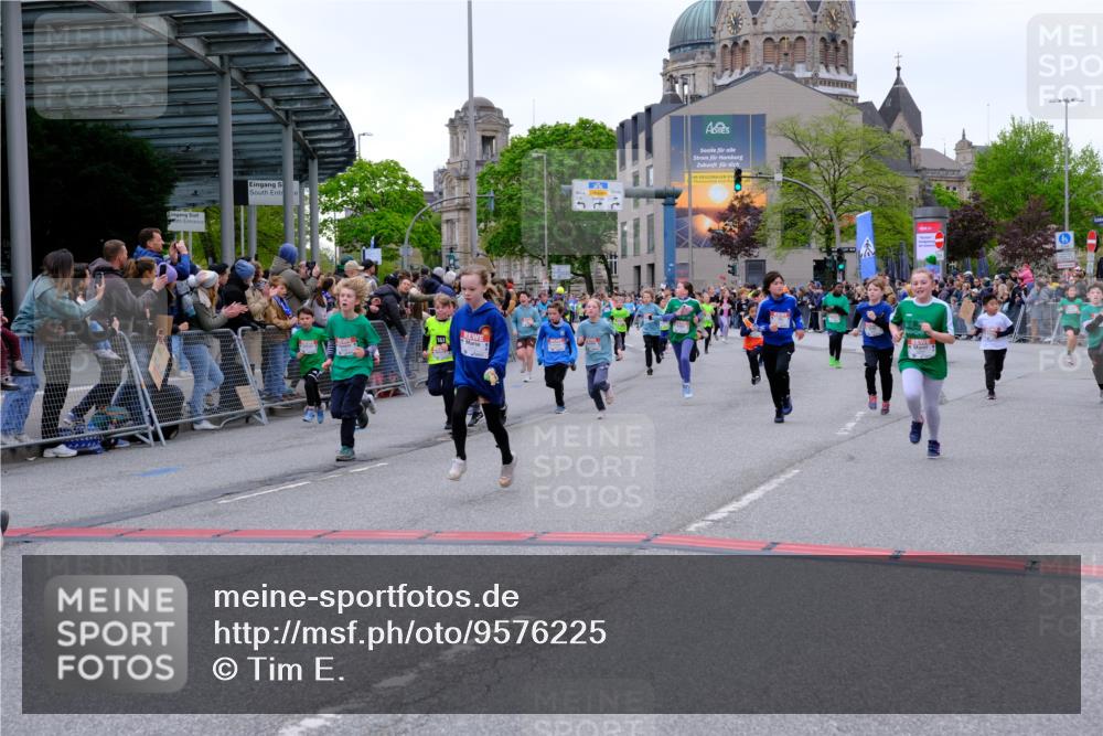 25.04.2026 - Das Zehntel Tim E. http://msf.ph/oto/9576225 25.04.2026 10:56:06 Ziel 5017, 5080, 5156, 5161, 5167, 5412, 5426, 5449, 5585, 5646, 5692, 5711, 5783, 5784, 5870, 5896, 5904, 6085, 6164, 6293, 6307, 6475, 6506, 6702, 6705, 6735, 6761, 6842, 6875, 6918, 6980, 7074, 7203, 7226, 7266, 7326, 7363, 7389, 7390, 7498, 7508, 7552, 7555, 7605, 7632, 7638, 7818, 7821, 7842, 7943, 7978, 8012, 8028, 8066 meine-sportfotos.de