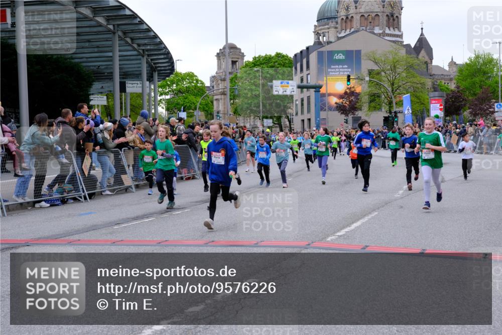 25.04.2026 - Das Zehntel Tim E. http://msf.ph/oto/9576226 25.04.2026 10:56:06 Ziel 5017, 5080, 5156, 5161, 5167, 5412, 5426, 5449, 5585, 5646, 5692, 5711, 5783, 5784, 5870, 5896, 5904, 6085, 6164, 6293, 6307, 6475, 6506, 6702, 6705, 6735, 6761, 6842, 6875, 6918, 6980, 7074, 7203, 7226, 7266, 7326, 7363, 7389, 7390, 7498, 7508, 7552, 7555, 7605, 7632, 7638, 7818, 7821, 7842, 7943, 7978, 8012, 8028, 8066 meine-sportfotos.de