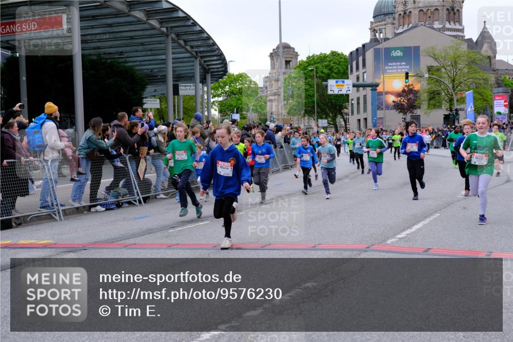 25.04.2026 - Das Zehntel Tim E. http://msf.ph/oto/9576230 25.04.2026 10:56:06 Ziel 5017, 5080, 5156, 5161, 5167, 5412, 5426, 5449, 5585, 5646, 5692, 5711, 5783, 5784, 5870, 5896, 5904, 6085, 6164, 6293, 6307, 6475, 6506, 6702, 6705, 6735, 6761, 6842, 6875, 6918, 6980, 7074, 7203, 7226, 7266, 7326, 7363, 7389, 7390, 7498, 7508, 7552, 7555, 7605, 7632, 7638, 7818, 7821, 7842, 7943, 7978, 8012, 8028, 8066 meine-sportfotos.de