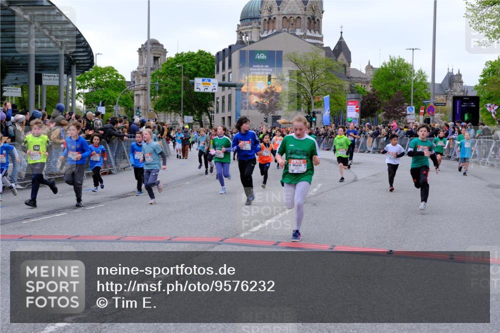 25.04.2026 - Das Zehntel Tim E. http://msf.ph/oto/9576232 25.04.2026 10:56:07 Ziel 5017, 5156, 5161, 5167, 5412, 5426, 5434, 5449, 5585, 5646, 5692, 5711, 5760, 5783, 5784, 5896, 5904, 6085, 6164, 6293, 6307, 6475, 6495, 6506, 6515, 6702, 6735, 6761, 6842, 6875, 6918, 6980, 7074, 7203, 7226, 7326, 7363, 7390, 7498, 7508, 7552, 7555, 7605, 7632, 7818, 7821, 7943, 7978, 8012, 8028 meine-sportfotos.de