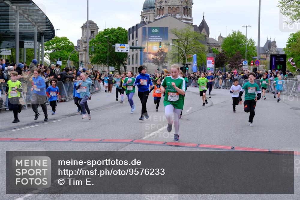 25.04.2026 - Das Zehntel Tim E. http://msf.ph/oto/9576233 25.04.2026 10:56:07 Ziel 5017, 5156, 5161, 5167, 5412, 5426, 5434, 5449, 5585, 5646, 5692, 5711, 5760, 5783, 5784, 5896, 5904, 6085, 6164, 6293, 6307, 6475, 6495, 6506, 6515, 6702, 6735, 6761, 6842, 6875, 6918, 6980, 7074, 7203, 7226, 7326, 7363, 7390, 7498, 7508, 7552, 7555, 7605, 7632, 7818, 7821, 7943, 7978, 8012, 8028 meine-sportfotos.de
