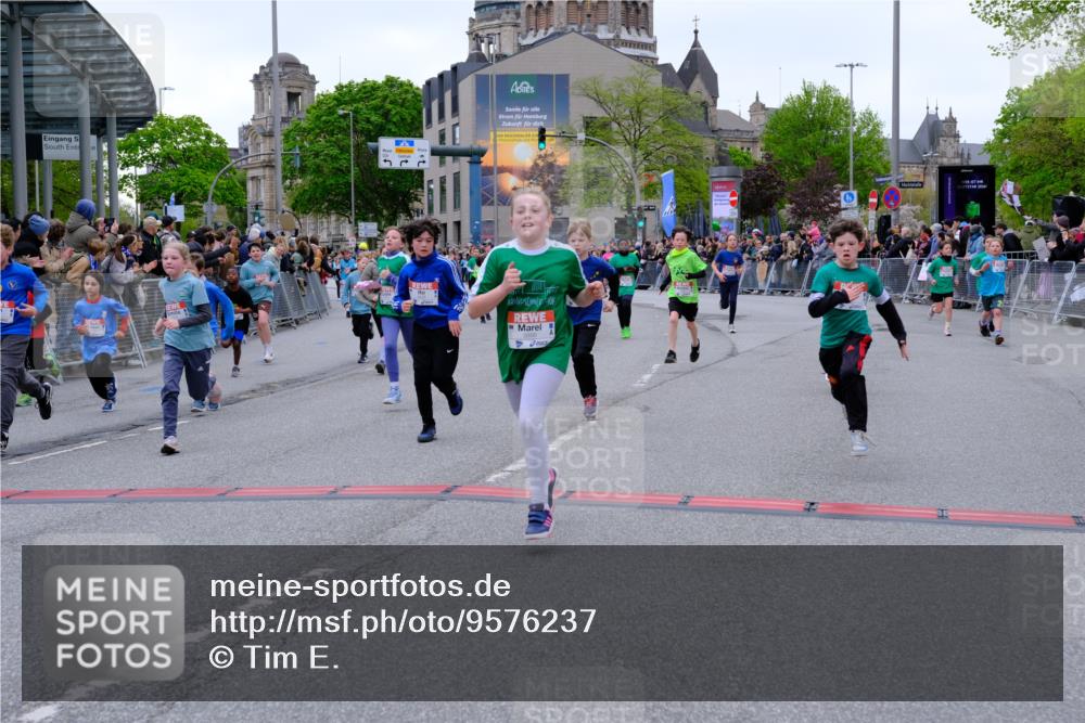 25.04.2026 - Das Zehntel Tim E. http://msf.ph/oto/9576237 25.04.2026 10:56:07 Ziel 5017, 5156, 5161, 5167, 5412, 5426, 5434, 5449, 5585, 5646, 5692, 5711, 5760, 5783, 5784, 5896, 5904, 6085, 6164, 6293, 6307, 6475, 6495, 6506, 6515, 6702, 6735, 6761, 6842, 6875, 6918, 6980, 7074, 7203, 7226, 7326, 7363, 7390, 7498, 7508, 7552, 7555, 7605, 7632, 7818, 7821, 7943, 7978, 8012, 8028 meine-sportfotos.de