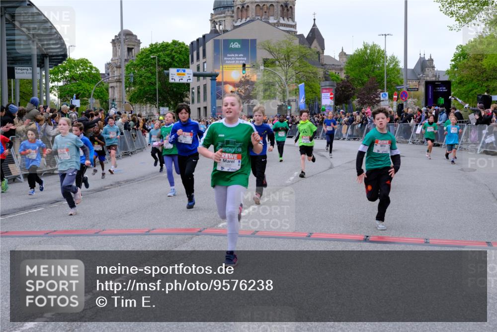 25.04.2026 - Das Zehntel Tim E. http://msf.ph/oto/9576238 25.04.2026 10:56:07 Ziel 5017, 5156, 5161, 5167, 5412, 5426, 5434, 5449, 5585, 5646, 5692, 5711, 5760, 5783, 5784, 5896, 5904, 6085, 6164, 6293, 6307, 6475, 6495, 6506, 6515, 6702, 6735, 6761, 6842, 6875, 6918, 6980, 7074, 7203, 7226, 7326, 7363, 7390, 7498, 7508, 7552, 7555, 7605, 7632, 7818, 7821, 7943, 7978, 8012, 8028 meine-sportfotos.de