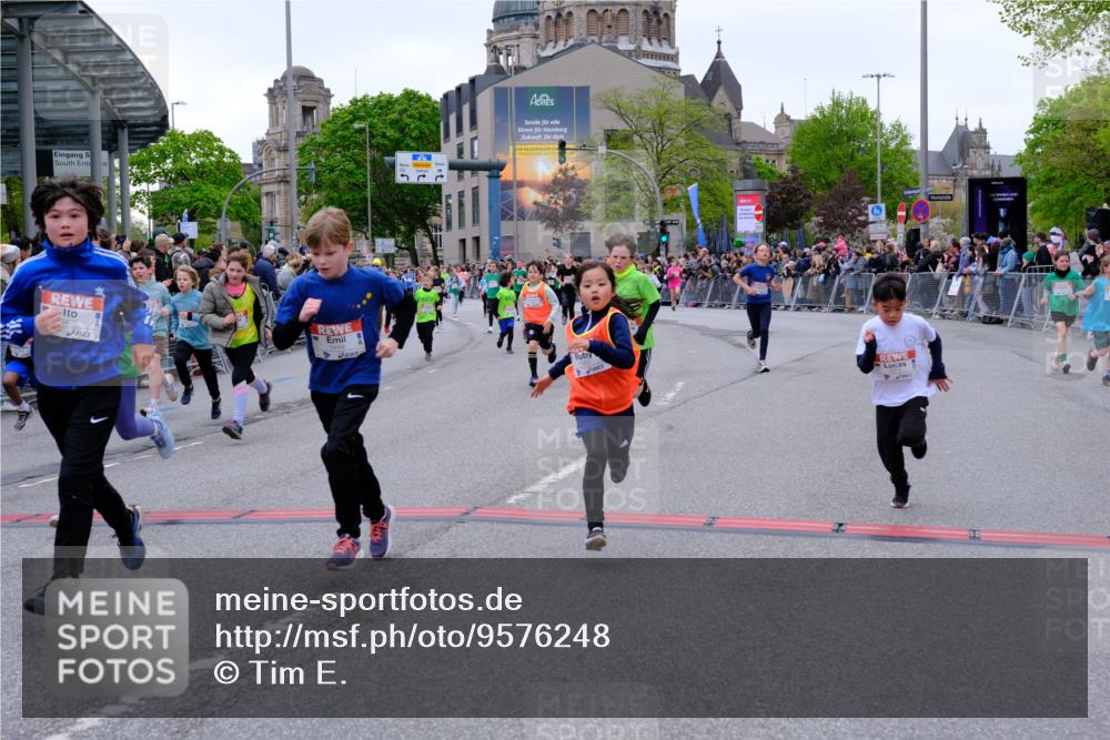 25.04.2026 - Das Zehntel Tim E. http://msf.ph/oto/9576248 25.04.2026 10:56:09 Ziel 5017, 5156, 5161, 5167, 5239, 5268, 5412, 5426, 5434, 5449, 5692, 5711, 5760, 5783, 5784, 5896, 5904, 6085, 6164, 6293, 6307, 6475, 6488, 6495, 6504, 6506, 6515, 6735, 6761, 6842, 6875, 6918, 6980, 7047, 7053, 7203, 7226, 7326, 7363, 7390, 7498, 7508, 7552, 7555, 7605, 7632, 7818, 7943, 7978, 8028 meine-sportfotos.de