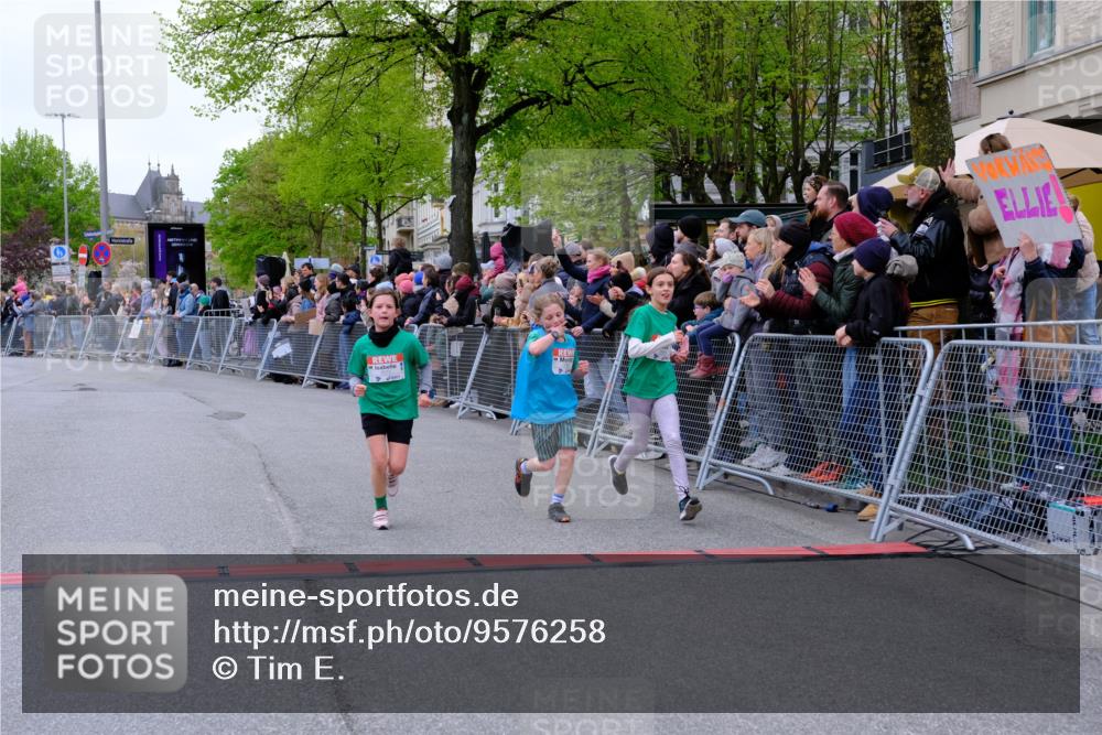 25.04.2026 - Das Zehntel Tim E. http://msf.ph/oto/9576258 25.04.2026 10:56:12 Ziel 5017, 5167, 5239, 5268, 5412, 5426, 5434, 5449, 5480, 5509, 5534, 5601, 5760, 5783, 5784, 5896, 5904, 6085, 6164, 6293, 6300, 6307, 6488, 6495, 6504, 6506, 6515, 6558, 6734, 6735, 6761, 6980, 7047, 7053, 7326, 7363, 7390, 7508, 7605, 7632, 7818, 7943, 7978, 8034, 8038 meine-sportfotos.de