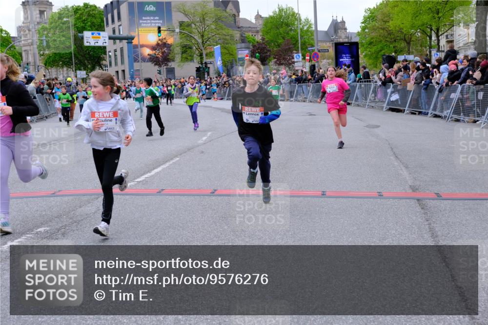 25.04.2026 - Das Zehntel Tim E. http://msf.ph/oto/9576276 25.04.2026 10:56:16 Ziel 5017, 5239, 5268, 5434, 5480, 5509, 5523, 5534, 5601, 5760, 5894, 5904, 5909, 6082, 6085, 6164, 6293, 6300, 6307, 6488, 6495, 6504, 6515, 6558, 6734, 6980, 7047, 7053, 7326, 7328, 7390, 7605, 7632, 7988, 8034, 8038 meine-sportfotos.de