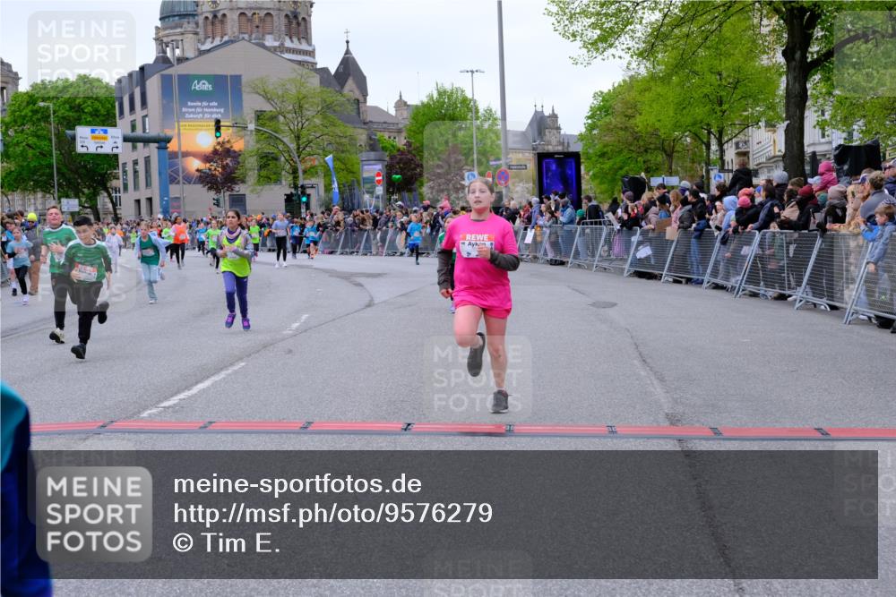 25.04.2026 - Das Zehntel Tim E. http://msf.ph/oto/9576279 25.04.2026 10:56:17 Ziel 5239, 5268, 5434, 5480, 5509, 5523, 5534, 5601, 5760, 5894, 5909, 6082, 6085, 6300, 6488, 6495, 6504, 6515, 6558, 6734, 6980, 7047, 7053, 7328, 7390, 7574, 7605, 7632, 7988, 8034, 8038 meine-sportfotos.de