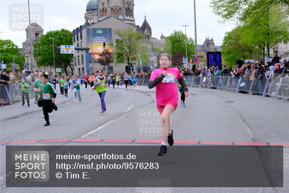 25.04.2026 - Das Zehntel Tim E. http://msf.ph/oto/9576283 25.04.2026 10:56:17 Ziel 5239, 5268, 5434, 5480, 5509, 5523, 5534, 5601, 5760, 5894, 5909, 6082, 6085, 6300, 6488, 6495, 6504, 6515, 6558, 6734, 6980, 7047, 7053, 7328, 7390, 7574, 7605, 7632, 7988, 8034, 8038 meine-sportfotos.de