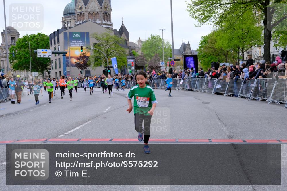 25.04.2026 - Das Zehntel Tim E. http://msf.ph/oto/9576292 25.04.2026 10:56:20 Ziel 5003, 5239, 5268, 5469, 5480, 5509, 5523, 5534, 5601, 5828, 5894, 5909, 6082, 6157, 6230, 6300, 6416, 6488, 6504, 6558, 6734, 7047, 7052, 7053, 7211, 7316, 7328, 7429, 7574, 7988, 8034, 8038 meine-sportfotos.de