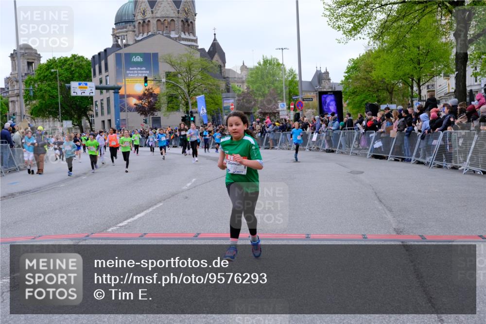 25.04.2026 - Das Zehntel Tim E. http://msf.ph/oto/9576293 25.04.2026 10:56:20 Ziel 5003, 5239, 5268, 5469, 5480, 5509, 5523, 5534, 5601, 5828, 5894, 5909, 6082, 6157, 6230, 6300, 6416, 6488, 6504, 6558, 6734, 7047, 7052, 7053, 7211, 7316, 7328, 7429, 7574, 7988, 8034, 8038 meine-sportfotos.de