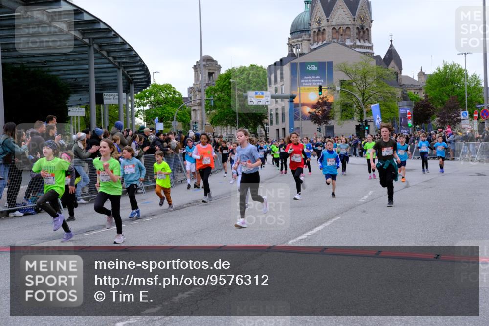25.04.2026 - Das Zehntel Tim E. http://msf.ph/oto/9576312 25.04.2026 10:56:24 Ziel 5003, 5469, 5523, 5534, 5557, 5559, 5601, 5671, 5813, 5828, 5894, 5909, 6082, 6157, 6230, 6300, 6360, 6416, 6558, 6665, 6672, 6675, 6734, 6816, 6818, 7052, 7211, 7316, 7328, 7405, 7429, 7574, 7988 meine-sportfotos.de