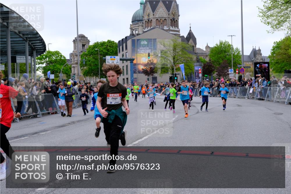 25.04.2026 - Das Zehntel Tim E. http://msf.ph/oto/9576323 25.04.2026 10:56:26 Ziel 5003, 5284, 5305, 5469, 5523, 5557, 5559, 5671, 5813, 5828, 5909, 6082, 6157, 6230, 6360, 6416, 6665, 6672, 6675, 6697, 6816, 6818, 7052, 7120, 7211, 7316, 7328, 7405, 7429, 7522, 7527, 7574, 7988 meine-sportfotos.de