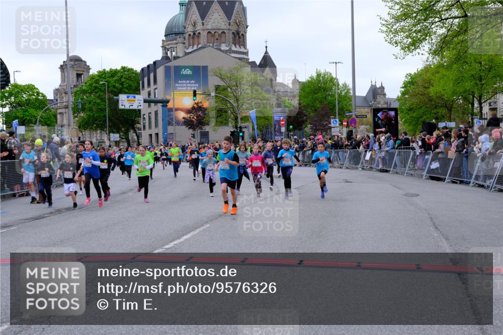25.04.2026 - Das Zehntel Tim E. http://msf.ph/oto/9576326 25.04.2026 10:56:27 Ziel 3995, 5003, 5277, 5284, 5305, 5469, 5557, 5559, 5671, 5813, 5828, 6157, 6230, 6360, 6416, 6665, 6672, 6675, 6697, 6755, 6816, 6818, 7052, 7120, 7211, 7316, 7328, 7405, 7429, 7522, 7527, 7574, 7988 meine-sportfotos.de