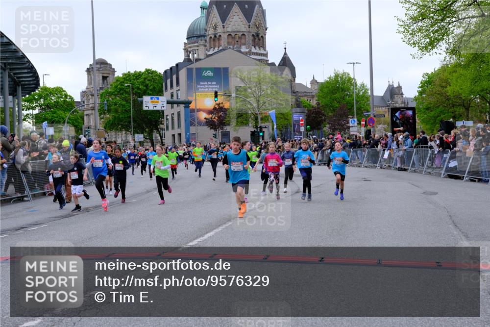 25.04.2026 - Das Zehntel Tim E. http://msf.ph/oto/9576329 25.04.2026 10:56:27 Ziel 3995, 5003, 5277, 5284, 5305, 5469, 5557, 5559, 5671, 5813, 5828, 6157, 6230, 6360, 6416, 6665, 6672, 6675, 6697, 6755, 6816, 6818, 7052, 7120, 7211, 7316, 7328, 7405, 7429, 7522, 7527, 7574, 7988 meine-sportfotos.de