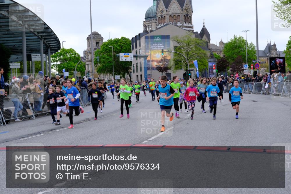 25.04.2026 - Das Zehntel Tim E. http://msf.ph/oto/9576334 25.04.2026 10:56:27 Ziel 3995, 5003, 5277, 5284, 5305, 5469, 5557, 5559, 5671, 5813, 5828, 6157, 6230, 6360, 6416, 6665, 6672, 6675, 6697, 6755, 6816, 6818, 7052, 7120, 7211, 7316, 7328, 7405, 7429, 7522, 7527, 7574, 7988 meine-sportfotos.de