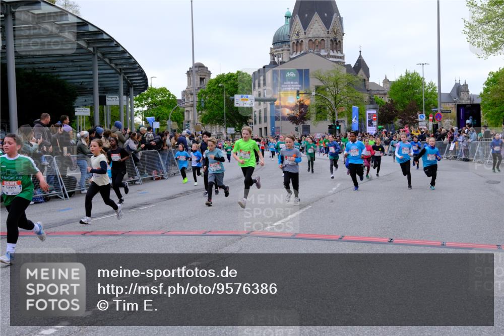 25.04.2026 - Das Zehntel Tim E. http://msf.ph/oto/9576386 25.04.2026 10:56:44 Ziel 5441, 5531, 5567, 5571, 5617, 5657, 5661, 5708, 5709, 5746, 5749, 5764, 5836, 5854, 5855, 5856, 5929, 6149, 6187, 6207, 6279, 6294, 6309, 6477, 6482, 6502, 6619, 6627, 6628, 6637, 6644, 6645, 6652, 6655, 6670, 6716, 6756, 6859, 6873, 6882, 6903, 6915, 6996, 7072, 7125, 7141, 7576, 7665, 7714, 7727, 7802, 7888, 7932, 7947, 7959 meine-sportfotos.de