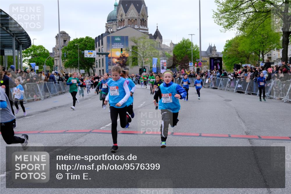 25.04.2026 - Das Zehntel Tim E. http://msf.ph/oto/9576399 25.04.2026 10:56:46 Ziel 5441, 5531, 5617, 5657, 5661, 5709, 5746, 5749, 5764, 5854, 5855, 5856, 5913, 5929, 6118, 6149, 6207, 6279, 6294, 6309, 6502, 6530, 6551, 6619, 6627, 6628, 6637, 6644, 6645, 6646, 6652, 6655, 6670, 6859, 6873, 6882, 6903, 6915, 6996, 7008, 7072, 7125, 7141, 7576, 7594, 7607, 7665, 7714, 7727, 7802, 7888, 7932, 7947, 7959, 8035 meine-sportfotos.de