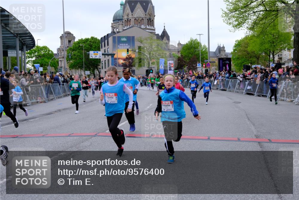 25.04.2026 - Das Zehntel Tim E. http://msf.ph/oto/9576400 25.04.2026 10:56:46 Ziel 5441, 5531, 5617, 5657, 5661, 5709, 5746, 5749, 5764, 5854, 5855, 5856, 5913, 5929, 6118, 6149, 6207, 6279, 6294, 6309, 6502, 6530, 6551, 6619, 6627, 6628, 6637, 6644, 6645, 6646, 6652, 6655, 6670, 6859, 6873, 6882, 6903, 6915, 6996, 7008, 7072, 7125, 7141, 7576, 7594, 7607, 7665, 7714, 7727, 7802, 7888, 7932, 7947, 7959, 8035 meine-sportfotos.de
