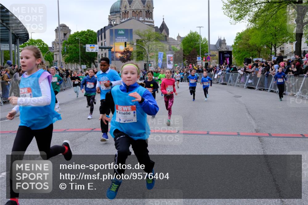 25.04.2026 - Das Zehntel Tim E. http://msf.ph/oto/9576404 25.04.2026 10:56:47 Ziel 5102, 5441, 5531, 5617, 5661, 5709, 5746, 5749, 5764, 5854, 5855, 5856, 5913, 5929, 6118, 6149, 6215, 6279, 6294, 6309, 6502, 6530, 6551, 6619, 6627, 6628, 6637, 6644, 6645, 6646, 6652, 6655, 6670, 6859, 6873, 6882, 6903, 6915, 6996, 7008, 7072, 7125, 7141, 7576, 7594, 7607, 7714, 7727, 7802, 7888, 7932, 7947, 7959, 8035 meine-sportfotos.de