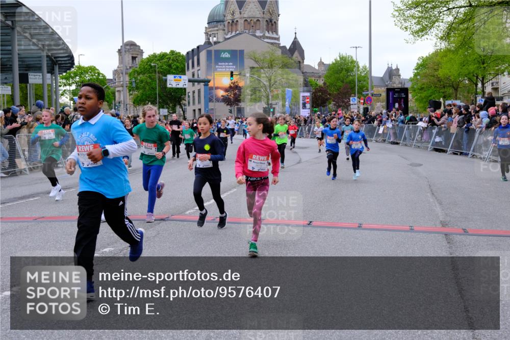 25.04.2026 - Das Zehntel Tim E. http://msf.ph/oto/9576407 25.04.2026 10:56:47 Ziel 5102, 5441, 5531, 5617, 5661, 5709, 5746, 5749, 5764, 5854, 5855, 5856, 5913, 5929, 6118, 6149, 6215, 6279, 6294, 6309, 6502, 6530, 6551, 6619, 6627, 6628, 6637, 6644, 6645, 6646, 6652, 6655, 6670, 6859, 6873, 6882, 6903, 6915, 6996, 7008, 7072, 7125, 7141, 7576, 7594, 7607, 7714, 7727, 7802, 7888, 7932, 7947, 7959, 8035 meine-sportfotos.de