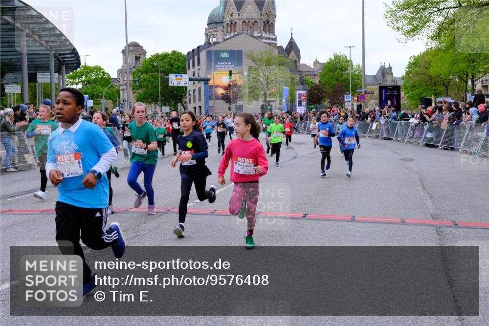 25.04.2026 - Das Zehntel Tim E. http://msf.ph/oto/9576408 25.04.2026 10:56:47 Ziel 5102, 5441, 5531, 5617, 5661, 5709, 5746, 5749, 5764, 5854, 5855, 5856, 5913, 5929, 6118, 6149, 6215, 6279, 6294, 6309, 6502, 6530, 6551, 6619, 6627, 6628, 6637, 6644, 6645, 6646, 6652, 6655, 6670, 6859, 6873, 6882, 6903, 6915, 6996, 7008, 7072, 7125, 7141, 7576, 7594, 7607, 7714, 7727, 7802, 7888, 7932, 7947, 7959, 8035 meine-sportfotos.de