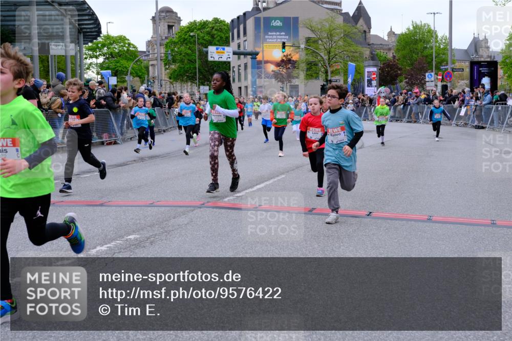 25.04.2026 - Das Zehntel Tim E. http://msf.ph/oto/9576422 25.04.2026 10:56:51 Ziel 5097, 5102, 5441, 5531, 5561, 5617, 5735, 5746, 5749, 5780, 5789, 5859, 5861, 5867, 5913, 5929, 6118, 6143, 6215, 6294, 6309, 6530, 6551, 6619, 6627, 6637, 6646, 6655, 6670, 6859, 6882, 6903, 6915, 6996, 7008, 7072, 7141, 7302, 7576, 7594, 7607, 7714, 7727, 7811, 7888, 7932, 7947, 7959, 8035 meine-sportfotos.de