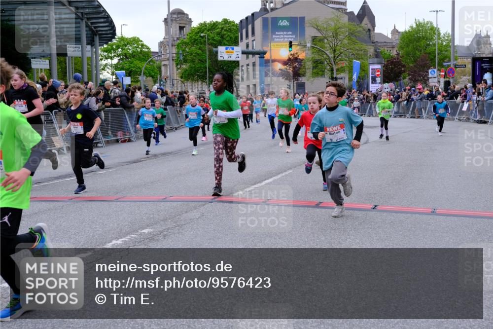 25.04.2026 - Das Zehntel Tim E. http://msf.ph/oto/9576423 25.04.2026 10:56:51 Ziel 5097, 5102, 5441, 5531, 5561, 5617, 5735, 5746, 5749, 5780, 5789, 5859, 5861, 5867, 5913, 5929, 6118, 6143, 6215, 6294, 6309, 6530, 6551, 6619, 6627, 6637, 6646, 6655, 6670, 6859, 6882, 6903, 6915, 6996, 7008, 7072, 7141, 7302, 7576, 7594, 7607, 7714, 7727, 7811, 7888, 7932, 7947, 7959, 8035 meine-sportfotos.de