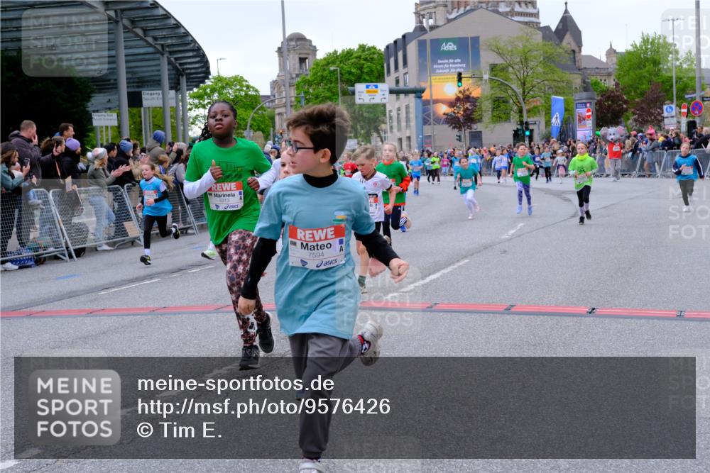 25.04.2026 - Das Zehntel Tim E. http://msf.ph/oto/9576426 25.04.2026 10:56:52 Ziel 5097, 5102, 5441, 5561, 5617, 5735, 5746, 5749, 5780, 5789, 5859, 5861, 5867, 5913, 6118, 6143, 6215, 6294, 6309, 6530, 6551, 6619, 6627, 6637, 6646, 6670, 6882, 6891, 6903, 6915, 6996, 7008, 7072, 7141, 7302, 7576, 7594, 7607, 7714, 7727, 7811, 7888, 7932, 7947, 7959, 8035 meine-sportfotos.de