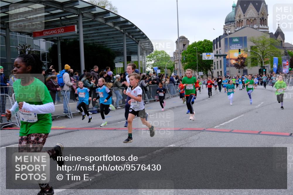 25.04.2026 - Das Zehntel Tim E. http://msf.ph/oto/9576430 25.04.2026 10:56:52 Ziel 5097, 5102, 5441, 5561, 5617, 5735, 5746, 5749, 5780, 5789, 5859, 5861, 5867, 5913, 6118, 6143, 6215, 6294, 6309, 6530, 6551, 6619, 6627, 6637, 6646, 6670, 6882, 6891, 6903, 6915, 6996, 7008, 7072, 7141, 7302, 7576, 7594, 7607, 7714, 7727, 7811, 7888, 7932, 7947, 7959, 8035 meine-sportfotos.de