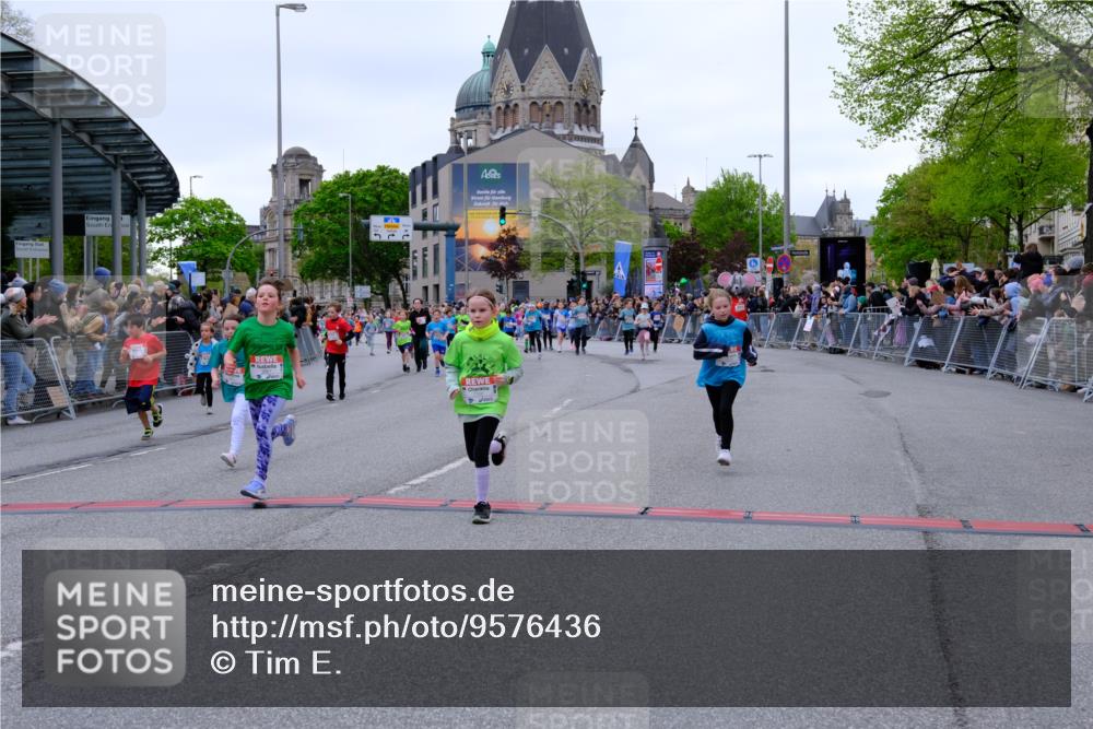25.04.2026 - Das Zehntel Tim E. http://msf.ph/oto/9576436 25.04.2026 10:56:54 Ziel 5097, 5102, 5441, 5561, 5735, 5780, 5789, 5804, 5839, 5859, 5861, 5867, 5913, 6118, 6130, 6132, 6133, 6143, 6215, 6294, 6309, 6530, 6551, 6627, 6646, 6891, 6903, 7008, 7072, 7302, 7594, 7607, 7714, 7727, 7811, 7888, 7932, 7947, 7959, 8035 meine-sportfotos.de
