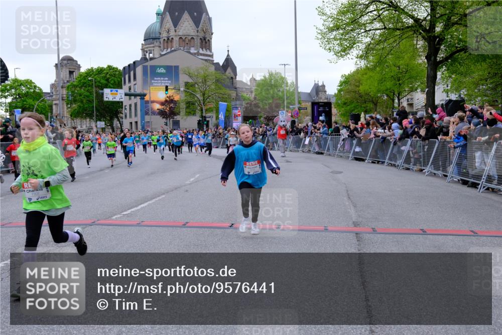 25.04.2026 - Das Zehntel Tim E. http://msf.ph/oto/9576441 25.04.2026 10:56:55 Ziel 5097, 5102, 5441, 5561, 5735, 5780, 5789, 5804, 5839, 5859, 5861, 5867, 5913, 6118, 6130, 6132, 6133, 6143, 6215, 6280, 6294, 6309, 6530, 6551, 6646, 6861, 6891, 6903, 7008, 7060, 7072, 7291, 7302, 7594, 7607, 7639, 7811, 7888, 7932, 8035 meine-sportfotos.de
