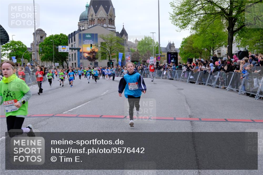25.04.2026 - Das Zehntel Tim E. http://msf.ph/oto/9576442 25.04.2026 10:56:55 Ziel 5097, 5102, 5441, 5561, 5735, 5780, 5789, 5804, 5839, 5859, 5861, 5867, 5913, 6118, 6130, 6132, 6133, 6143, 6215, 6280, 6294, 6309, 6530, 6551, 6646, 6861, 6891, 6903, 7008, 7060, 7072, 7291, 7302, 7594, 7607, 7639, 7811, 7888, 7932, 8035 meine-sportfotos.de