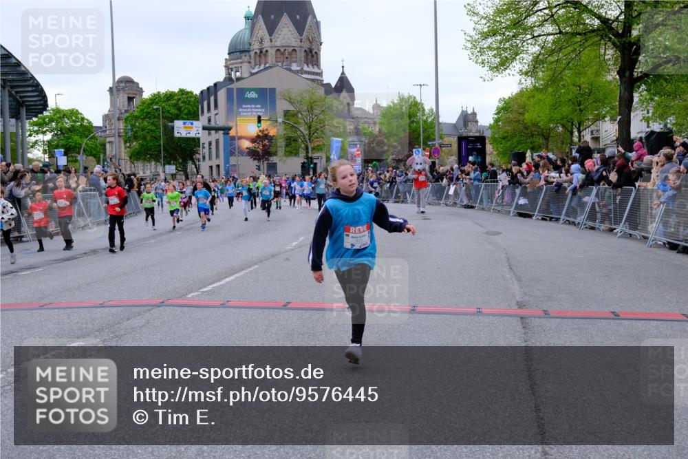 25.04.2026 - Das Zehntel Tim E. http://msf.ph/oto/9576445 25.04.2026 10:56:55 Ziel 5097, 5102, 5441, 5561, 5735, 5780, 5789, 5804, 5839, 5859, 5861, 5867, 5913, 6118, 6130, 6132, 6133, 6143, 6215, 6280, 6294, 6309, 6530, 6551, 6646, 6861, 6891, 6903, 7008, 7060, 7072, 7291, 7302, 7594, 7607, 7639, 7811, 7888, 7932, 8035 meine-sportfotos.de