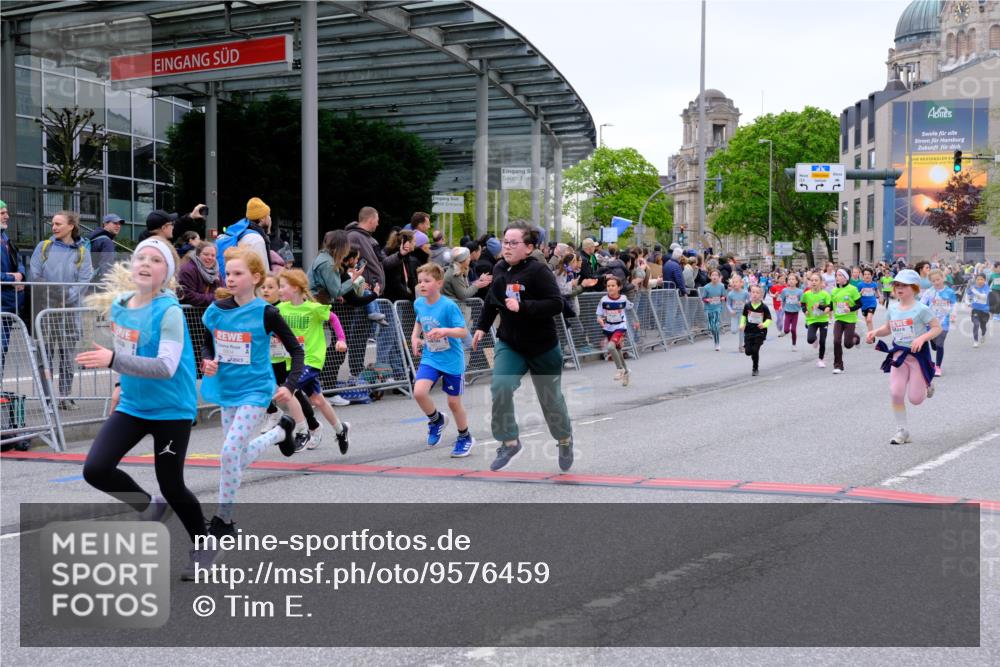 25.04.2026 - Das Zehntel Tim E. http://msf.ph/oto/9576459 25.04.2026 10:57:00 Ziel 5093, 5097, 5290, 5308, 5386, 5463, 5561, 5735, 5780, 5789, 5804, 5839, 5859, 5861, 5867, 6130, 6132, 6133, 6143, 6280, 6820, 6852, 6861, 6891, 7060, 7291, 7302, 7497, 7509, 7537, 7553, 7557, 7560, 7639, 7705, 7711, 7811, 7861, 8020 meine-sportfotos.de